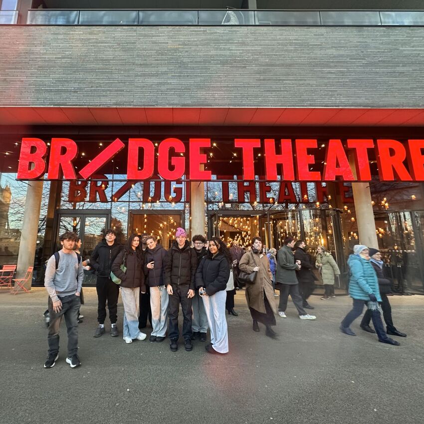 Year 13 History Trip to Richard II at  the Bridge ...