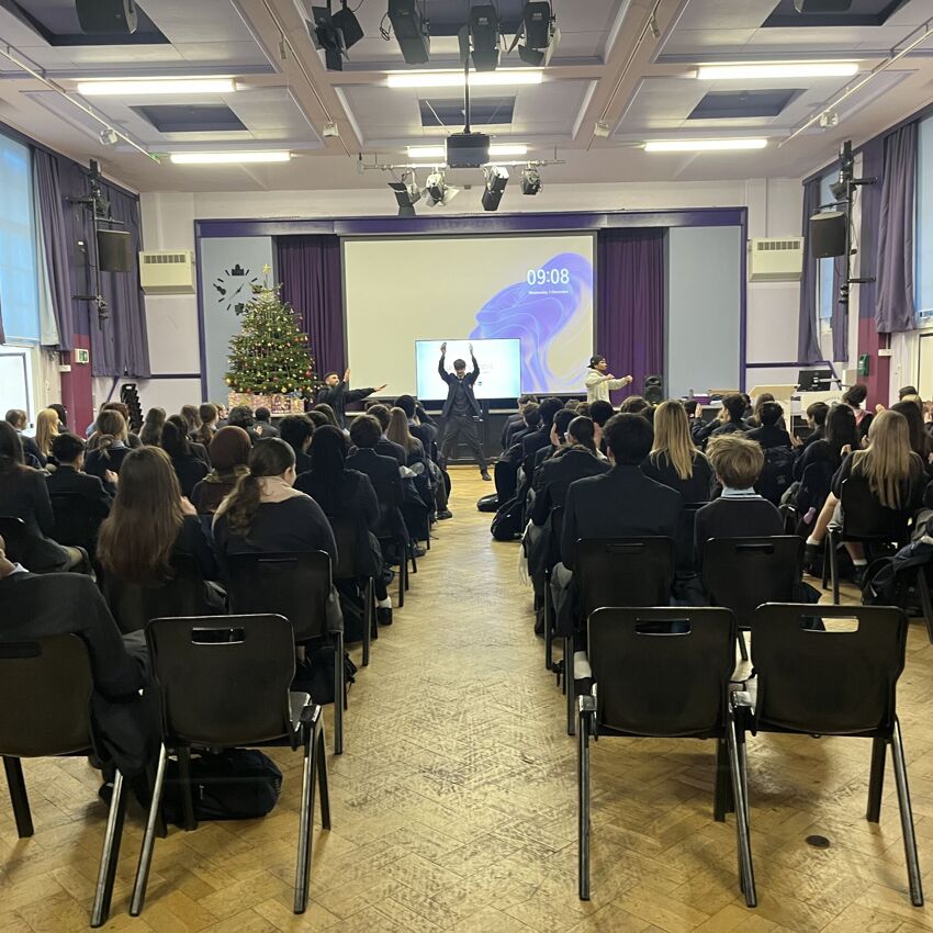 Chiswick School Welcomed Humanutopia Back for a Wo...